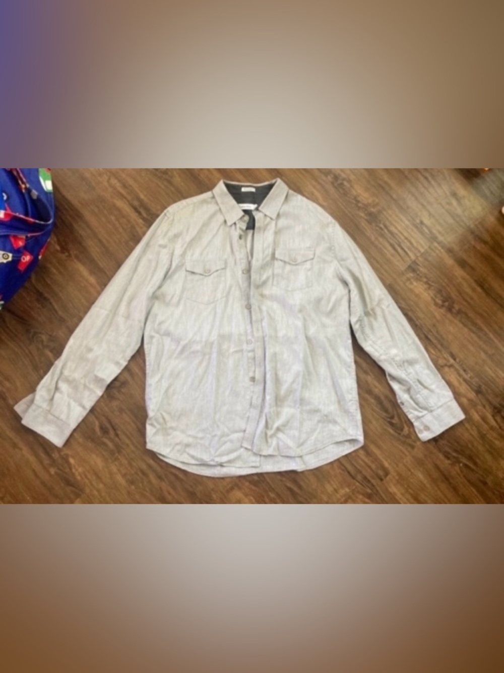 Calvin Klein Light Gray Casual Button-Down Shirt Men’s Large